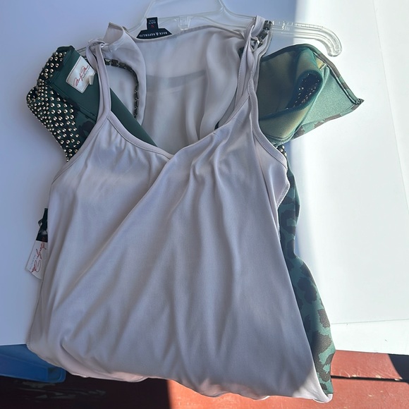 NWT Marilyn Monroe Mash green cheetah stud shoulder dress Size M - Picture 7 of 15